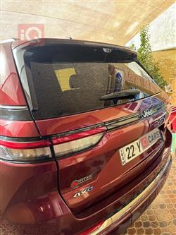 جیپ گراند شیرۆکی